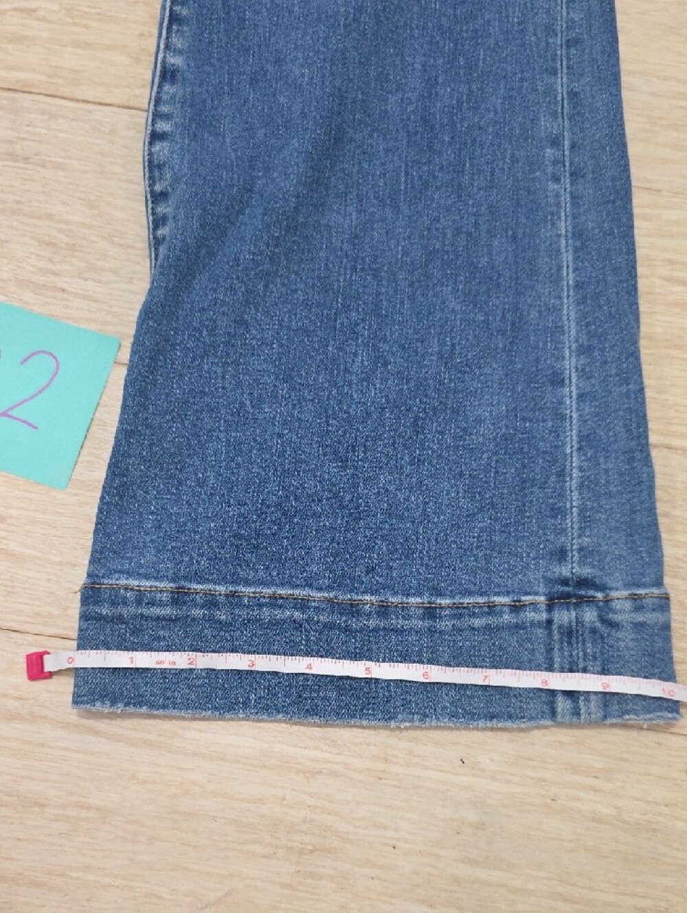High-Rise Wide-Leg Jeans in Mid Blue - Picture 9 of 9